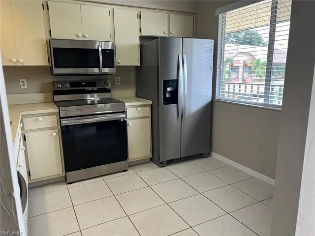 13076 Cross Creek Ct 408, Fort Myers, Florida 33912