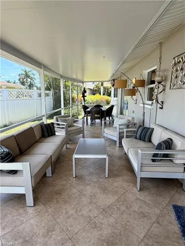 1122 El Dorado Pkwy E, Cape Coral, Florida 33904