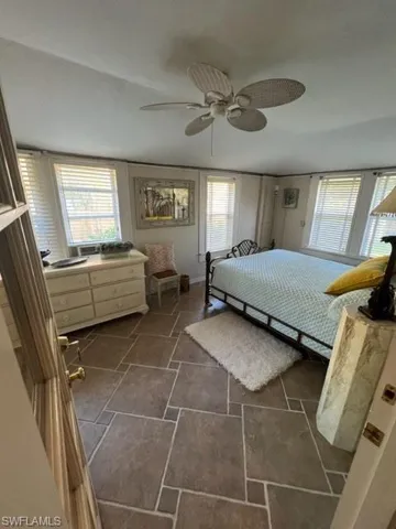 2579 2nd St, Fort Myers, Florida 33901