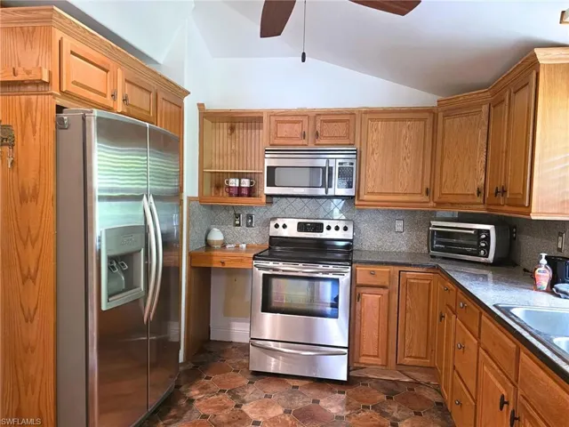 2579 2nd St, Fort Myers, Florida 33901