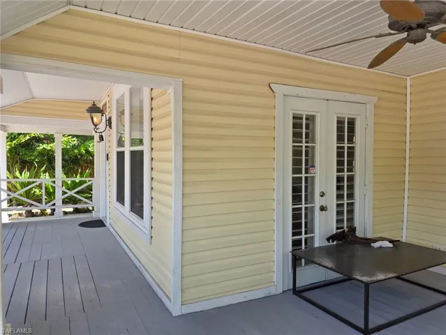 2579 2nd St, Fort Myers, Florida 33901