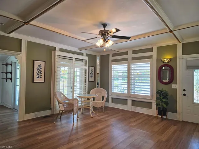 2579 2nd St, Fort Myers, Florida 33901