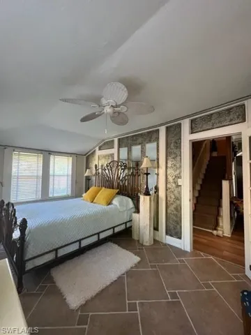 2579 2nd St, Fort Myers, Florida 33901