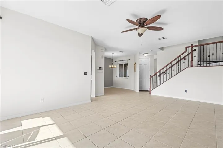 9808 Roundstone Cir, Fort Myers, Florida 33967