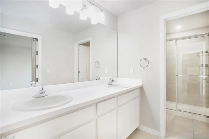 15100 Wildflower Cir, Naples, Florida 34119