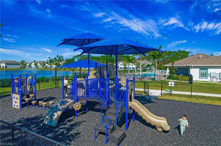 15100 Wildflower Cir, Naples, Florida 34119