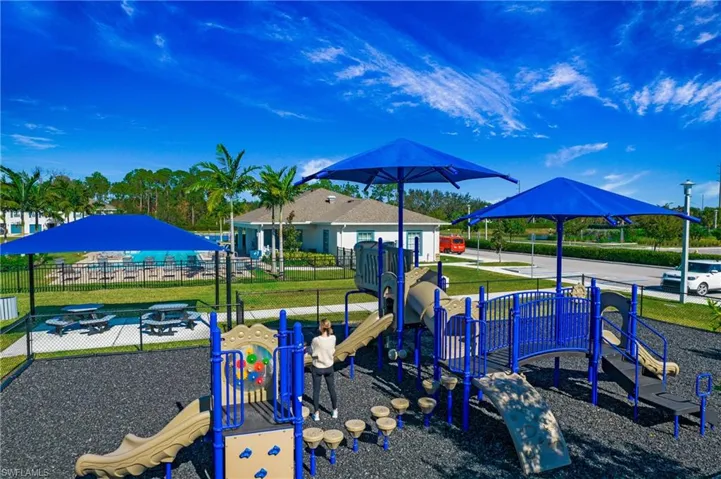 15100 Wildflower Cir, Naples, Florida 34119