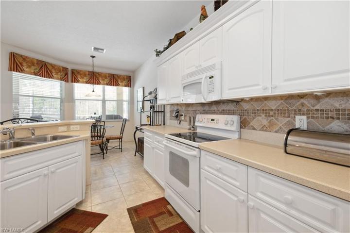 20683  Dennisport  LN, NORTH FORT MYERS, FL 33917