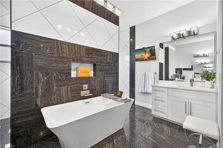 24000 Claire St, Bonita Springs, Florida 34135