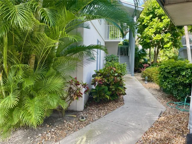 3300 Binnacle Dr 205, Naples, Florida 34103