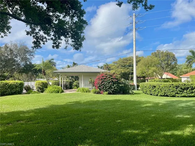 3300 Binnacle Dr 205, Naples, Florida 34103