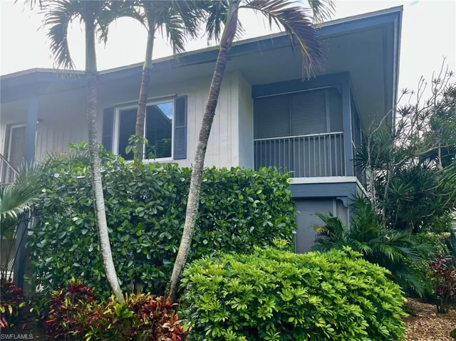 3300 Binnacle Dr 205, Naples, Florida 34103