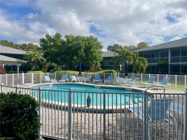 3300 Binnacle Dr 205, Naples, Florida 34103