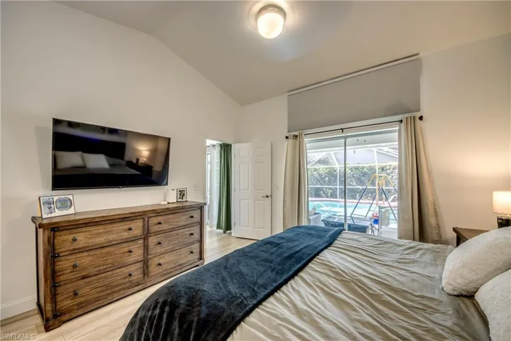 9910 Laketree Ct, Fort Myers, Florida 33967