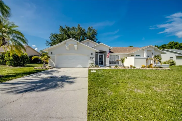 9910 Laketree Ct, Fort Myers, Florida 33967