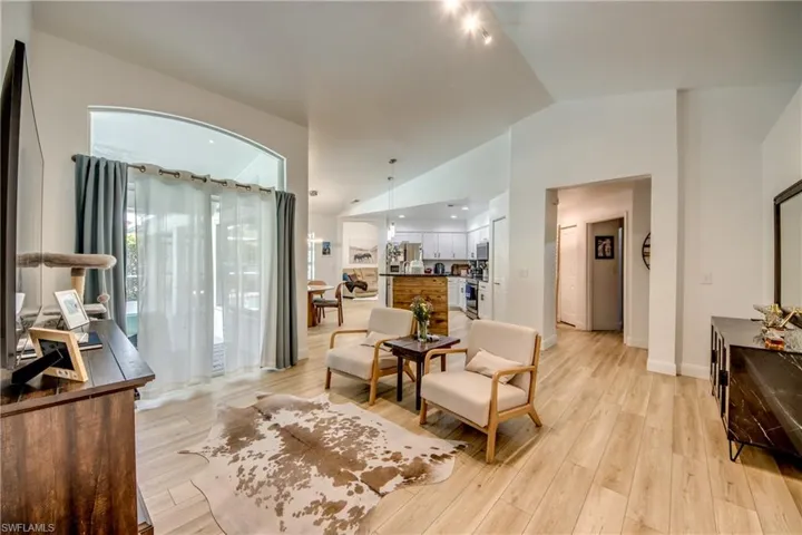 9910 Laketree Ct, Fort Myers, Florida 33967