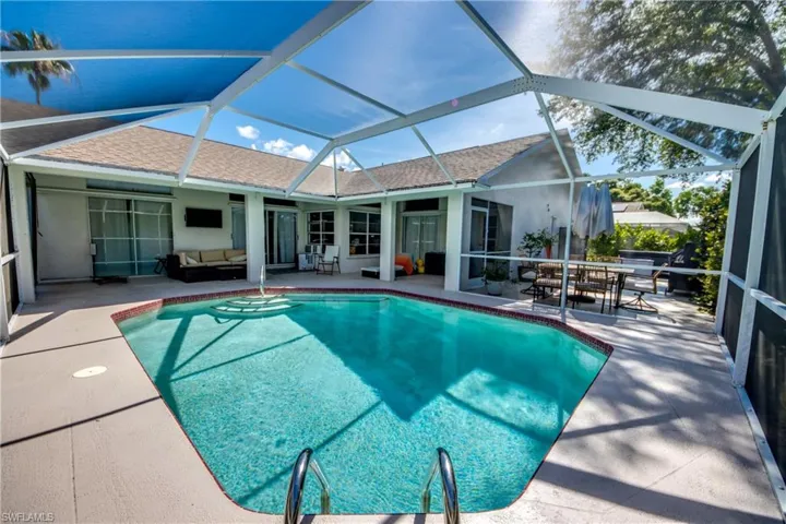 9910 Laketree Ct, Fort Myers, Florida 33967