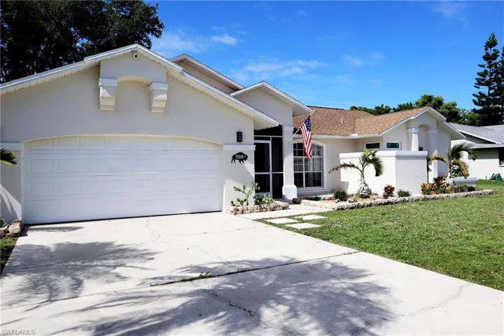 9910 Laketree Ct, Fort Myers, Florida 33967