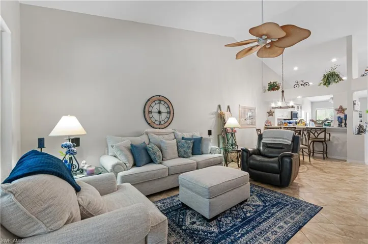 5510 Greenwood Cir 3, Naples, Florida 34112