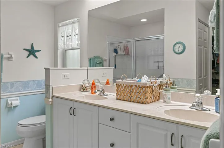 Master bathroom with 2 sinks