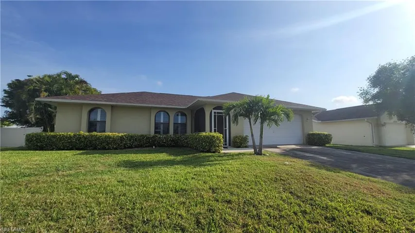1929 NE 2nd  TER, Cape Coral, FL 33909