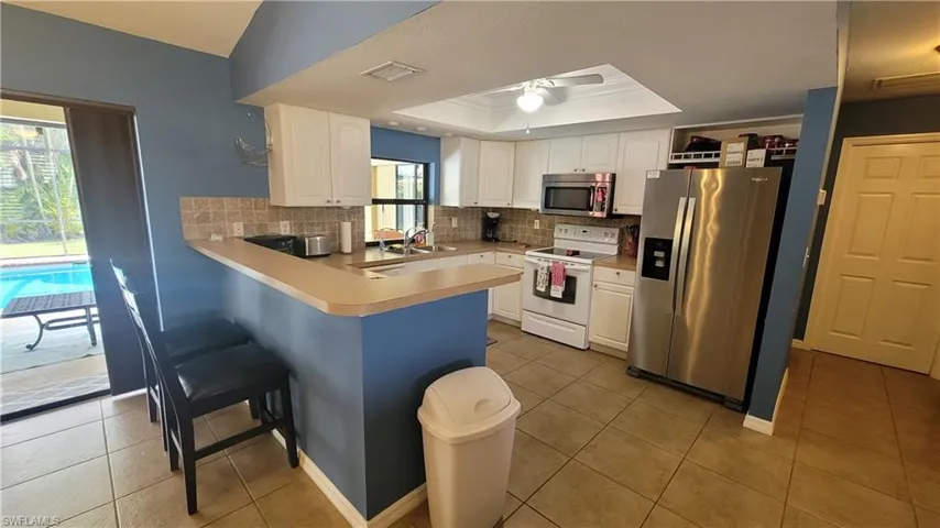 1929 NE 2nd  TER, Cape Coral, FL 33909