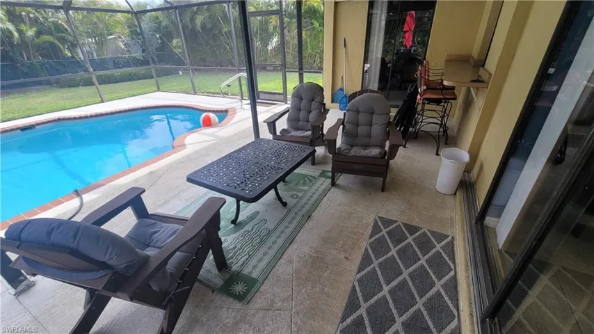 1929 NE 2nd  TER, Cape Coral, FL 33909