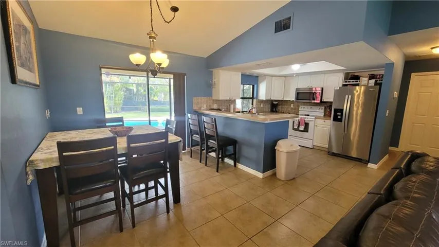 1929 NE 2nd  TER, Cape Coral, FL 33909