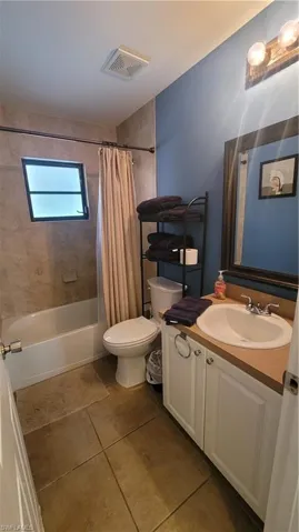 1929 NE 2nd  TER, Cape Coral, FL 33909