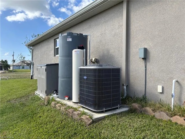 Details featuring cooling unit and whole house reverse osmosis