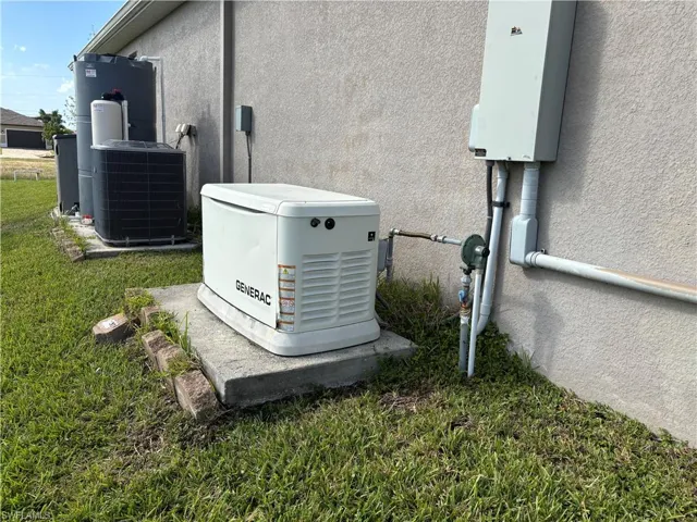 Generac 60-HZ whole house gas generator