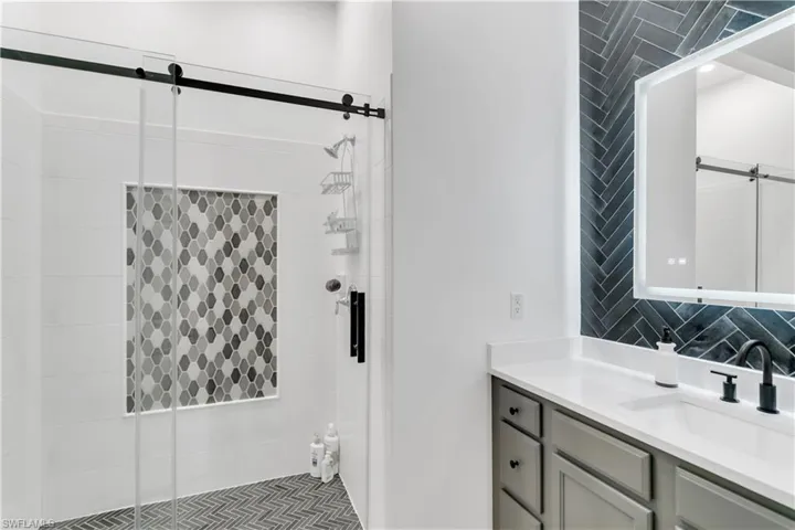 17450 Old Harmony Dr # 201, Fort Myers Fl 33908
