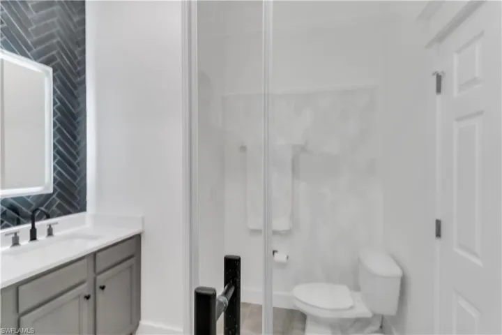 17450 Old Harmony Dr # 201, Fort Myers Fl 33908