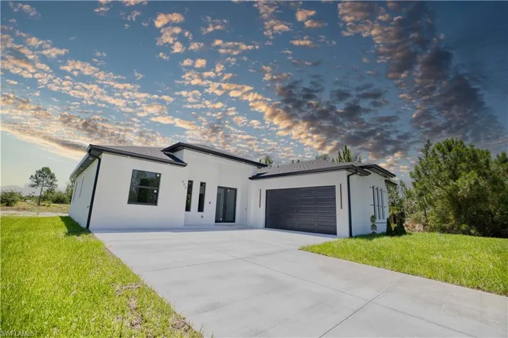 906 Greenwood Ave W, Lehigh Acres, Florida 33972