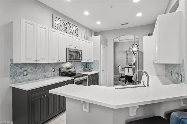 8739 Coastline Ct # 202, Naples Fl 34120