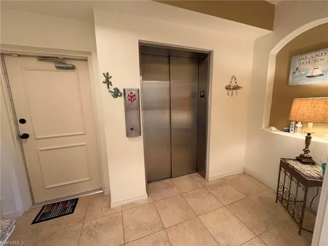 10031 Lake Cove Dr 201, Fort Myers, Florida 33908