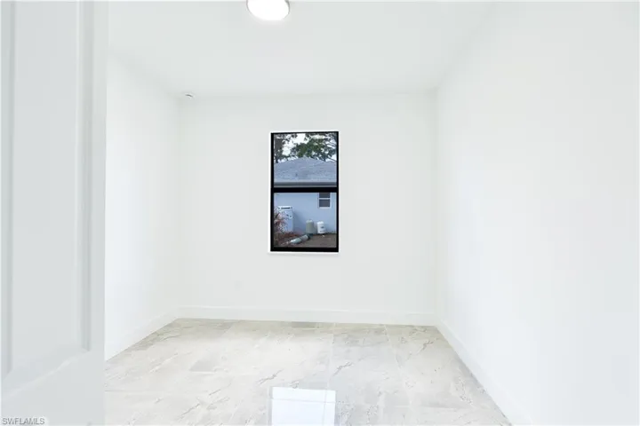 4188  18th NE AVE, Naples, FL 34120