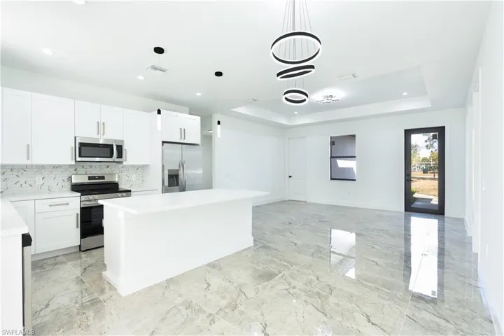 4188  18th NE AVE, Naples, FL 34120
