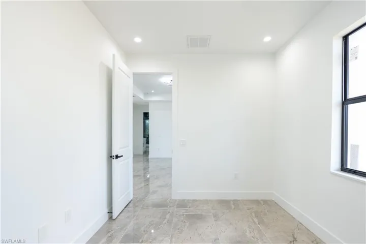 4188  18th NE AVE, Naples, FL 34120