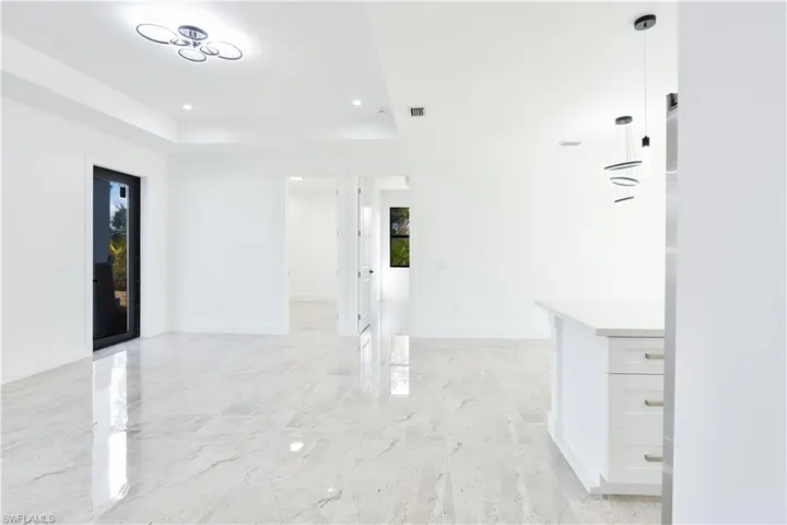 4188  18th NE AVE, Naples, FL 34120