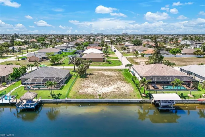 1227 Sw 37th St, Cape Coral, Florida 33914