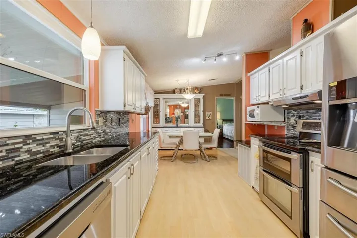 16255  Pelican  DR, North Fort Myers, FL 33903