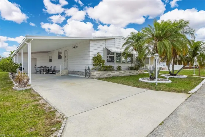 16255  Pelican  DR, North Fort Myers, FL 33903