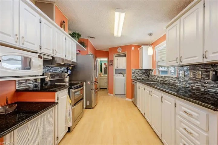 16255  Pelican  DR, North Fort Myers, FL 33903