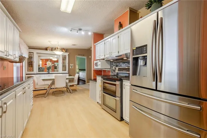 16255  Pelican  DR, North Fort Myers, FL 33903