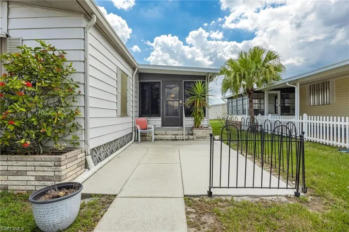 16255  Pelican  DR, North Fort Myers, FL 33903