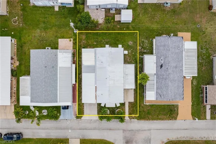 16255  Pelican  DR, North Fort Myers, FL 33903