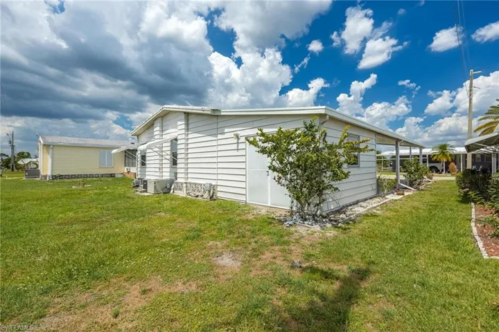 16255  Pelican  DR, North Fort Myers, FL 33903