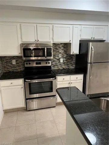 4720  Saint Croix  LN, Naples, FL 34109