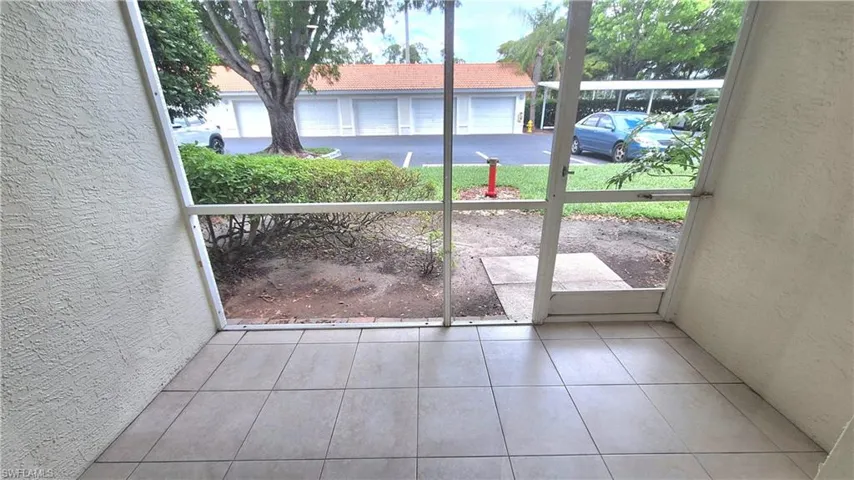 4720 Saint Croix Ln 118, Naples, Florida 34109